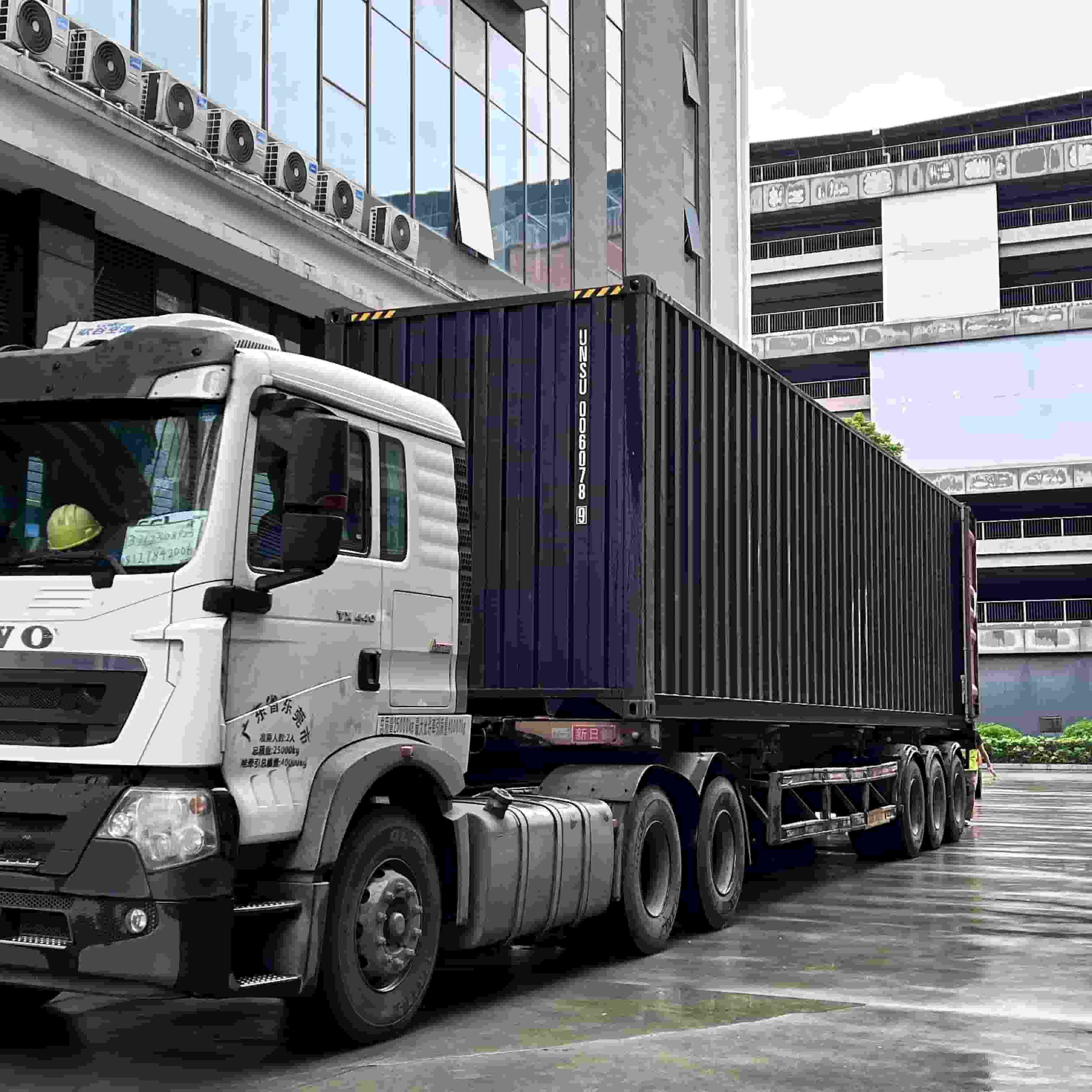 Bahagian auto Hengsheng berjaya menyelesaikan tugas pemuatan bekas eksport